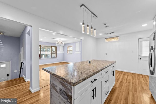 410 LEWISTOWN RD, Columbus, NJ 08022