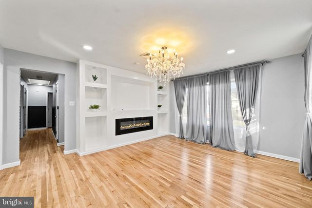 410 LEWISTOWN RD, Columbus, NJ 08022