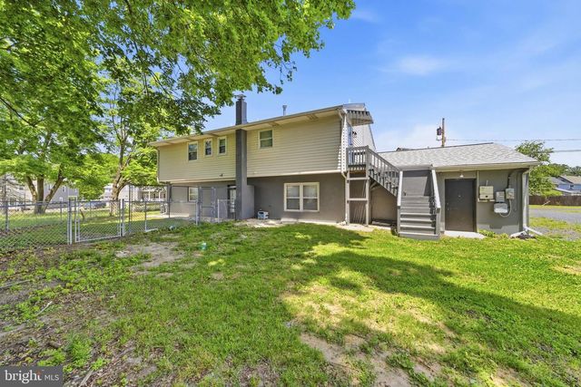 410 LEWISTOWN RD, Columbus, NJ 08022