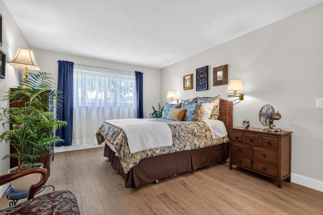 709 Lori Drive 211, Palm Springs, FL 33461