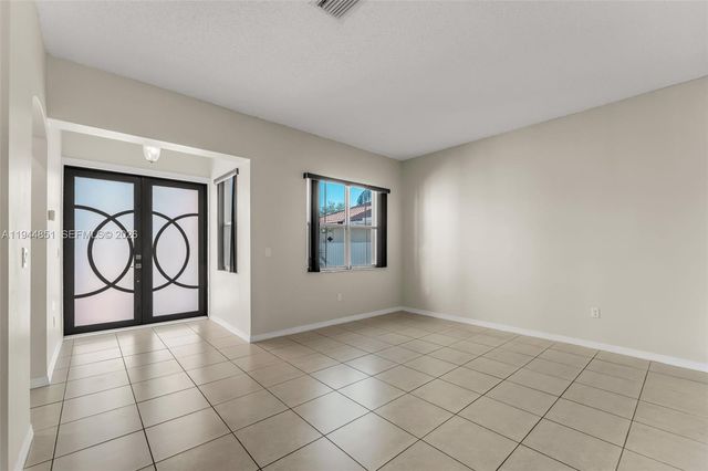 1856 NE 3rd Ct, Homestead, FL 33033