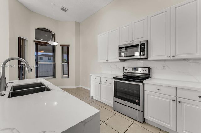 1856 NE 3rd Ct, Homestead, FL 33033