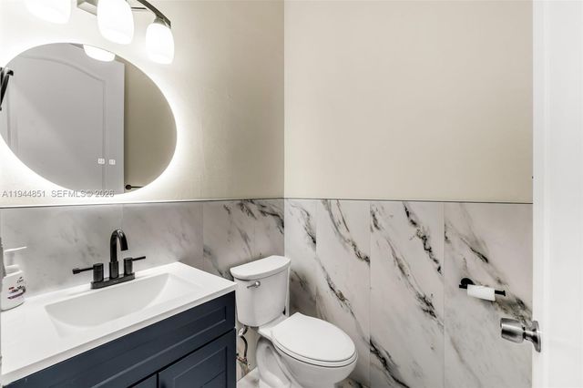 1856 NE 3rd Ct, Homestead, FL 33033