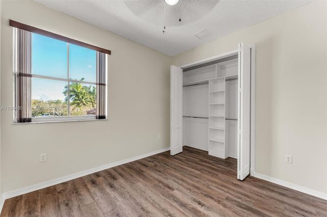 1856 NE 3rd Ct, Homestead, FL 33033