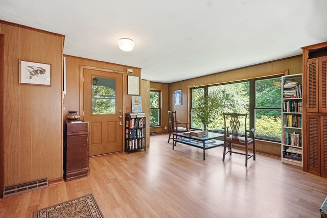 3057 Palmer St, Palmer, MA 01069
