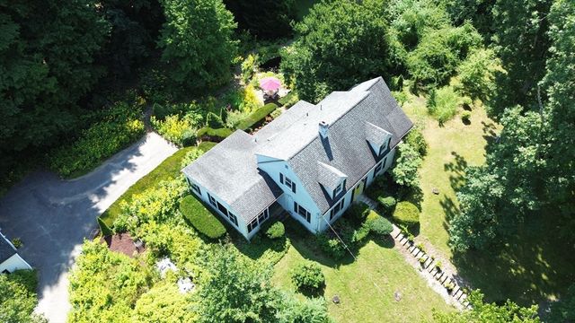 3057 Palmer St, Palmer, MA 01069