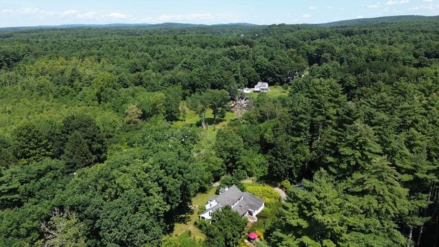 3057 Palmer St, Palmer, MA 01069