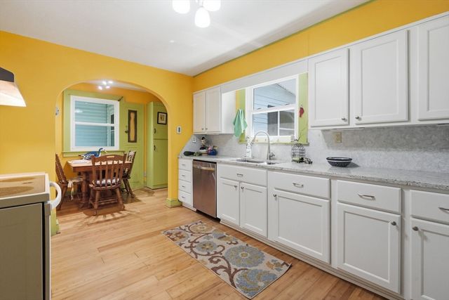 3057 Palmer St, Palmer, MA 01069