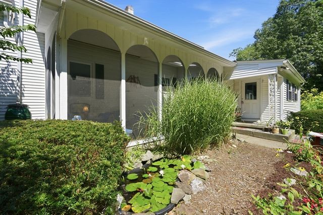3057 Palmer St, Palmer, MA 01069