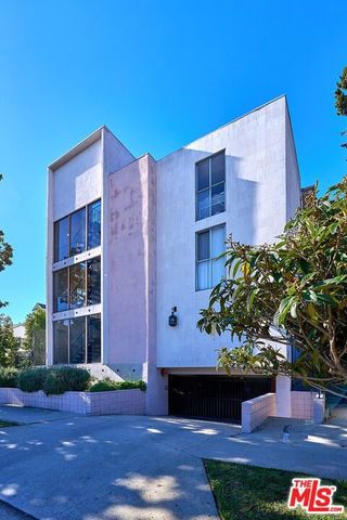 695 S Norton Avenue, Los Angeles, CA 90005