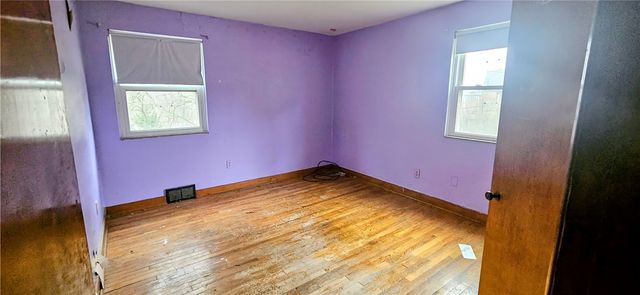 4600 3rd St, Versailles Boro, PA 15132