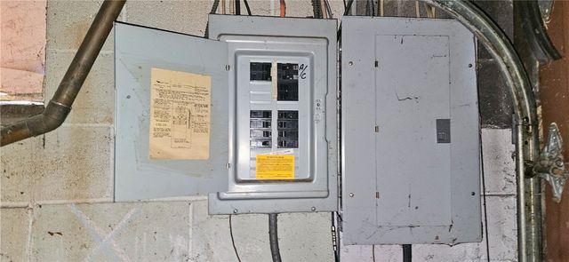 4600 3rd St, Versailles Boro, PA 15132