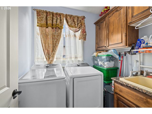 6913 Ne 28TH Ave, Vancouver, WA 98665
