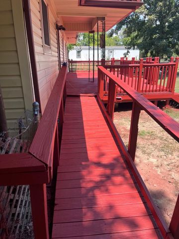 571 S 1st Street, Point, TX 75472