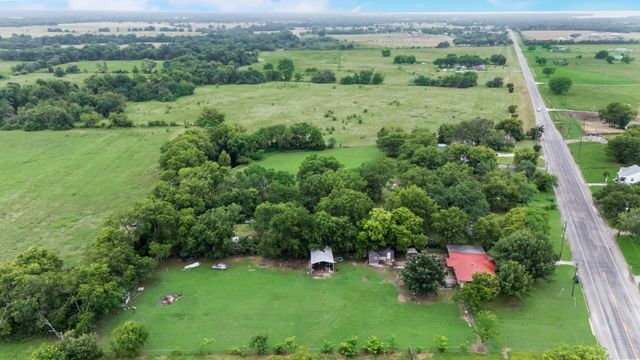 571 S 1st Street, Point, TX 75472