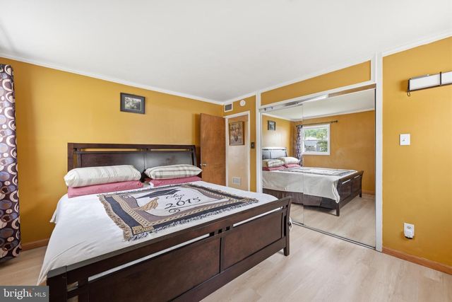 587 ARBOR RD, Morrisville, PA 19067