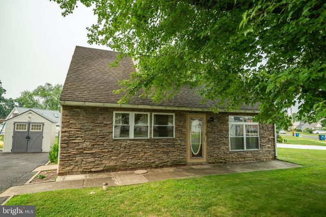 587 ARBOR RD, Morrisville, PA 19067
