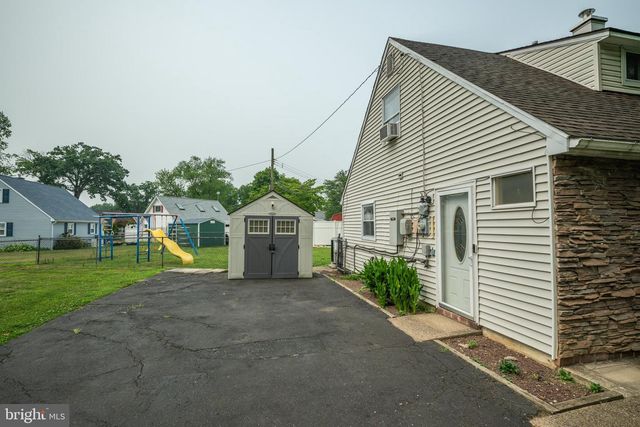 587 ARBOR RD, Morrisville, PA 19067