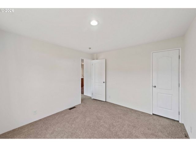 64274 SADDLER Rd, Coos Bay, OR 97420