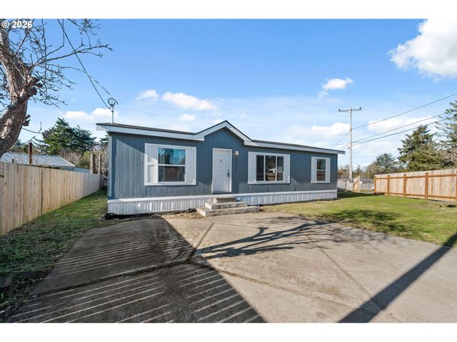 64274 SADDLER Rd, Coos Bay, OR 97420