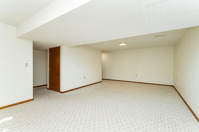 4412 Newcastle Lane NW, Rochester, MN 55901