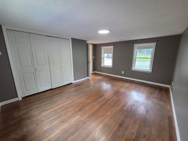 176 Shaker Hill Road, Enfield, NH 03748