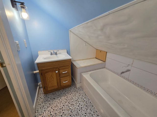 176 Shaker Hill Road, Enfield, NH 03748