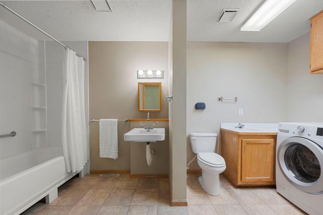 11975 Yellowpine Street NW, Coon Rapids, MN 55448