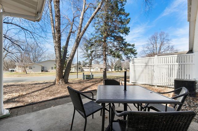 11975 Yellowpine Street NW, Coon Rapids, MN 55448