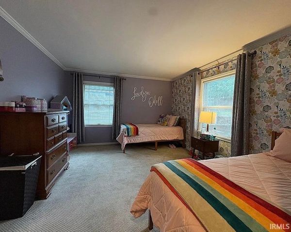 1212 Sunset Drive, Fort Wayne, IN 46807