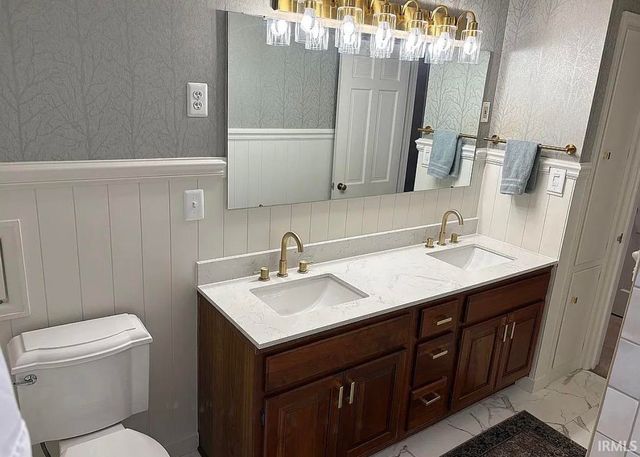 1212 Sunset Drive, Fort Wayne, IN 46807