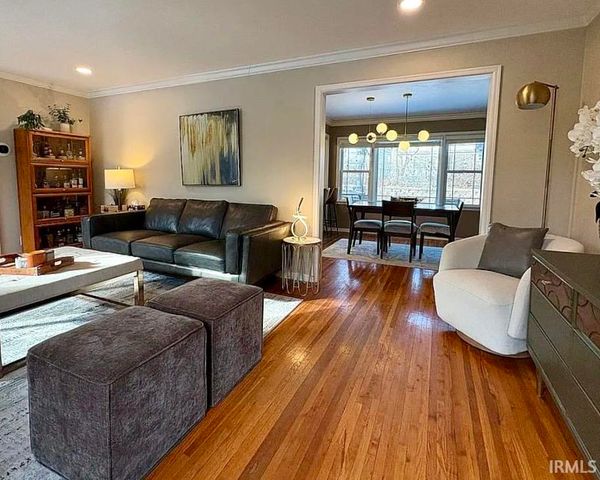 1212 Sunset Drive, Fort Wayne, IN 46807