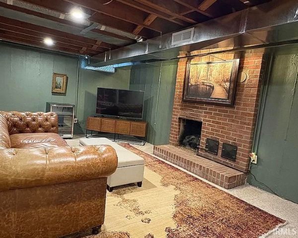 1212 Sunset Drive, Fort Wayne, IN 46807