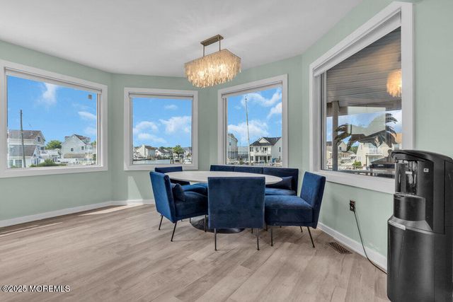 3158 Windsor Avenue, Toms River, NJ 08753