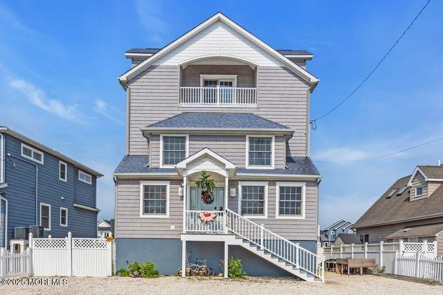 3158 Windsor Avenue, Toms River, NJ 08753