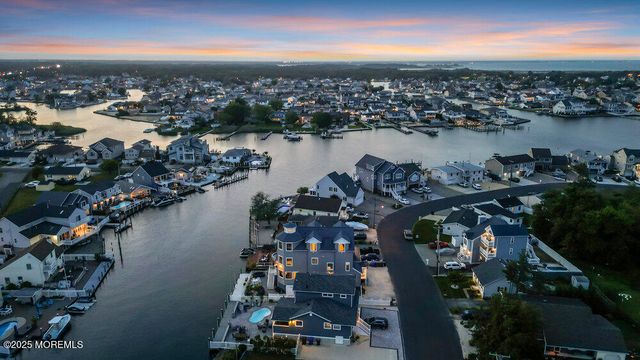 3158 Windsor Avenue, Toms River, NJ 08753