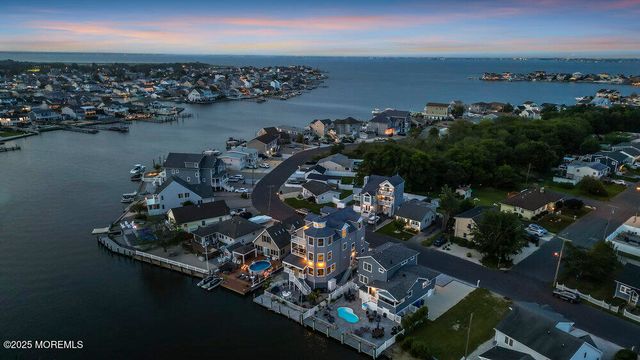 3158 Windsor Avenue, Toms River, NJ 08753