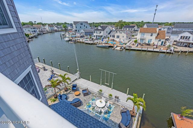 3158 Windsor Avenue, Toms River, NJ 08753