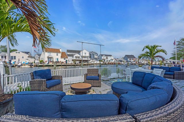 3158 Windsor Avenue, Toms River, NJ 08753