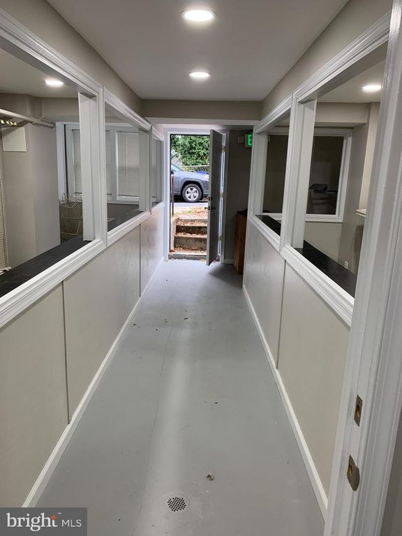 Image 19 of property listing at 4744 ALHAMBRA AVE, Baltimore, MD 21212