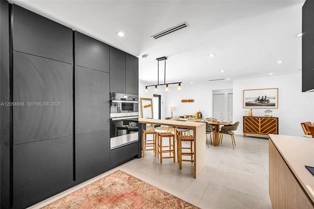 530 SW 18th Terrace, Miami, FL 33129