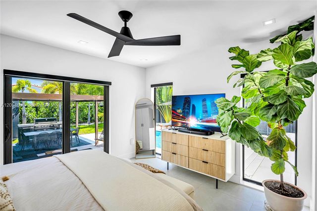 530 SW 18th Terrace, Miami, FL 33129