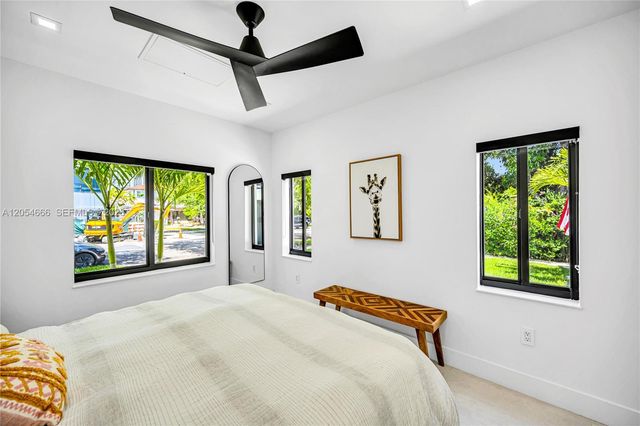 530 SW 18th Terrace, Miami, FL 33129