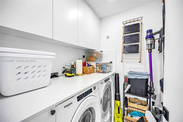 530 SW 18th Terrace, Miami, FL 33129