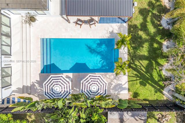 530 SW 18th Terrace, Miami, FL 33129