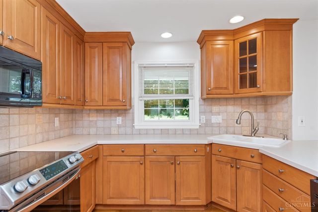 5818 Kenwood Road, Madeira, OH 45243