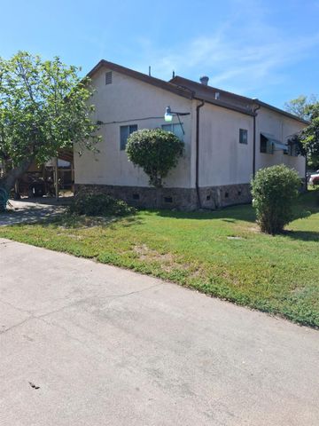 2104 S Union St, Stockton, CA 95206