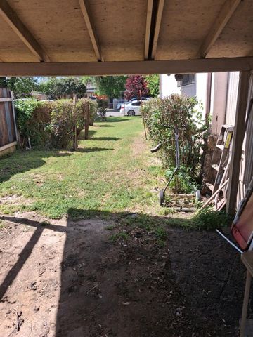 2104 S Union St, Stockton, CA 95206