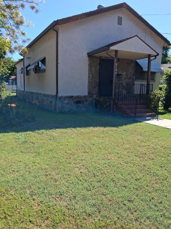 2104 S Union St, Stockton, CA 95206
