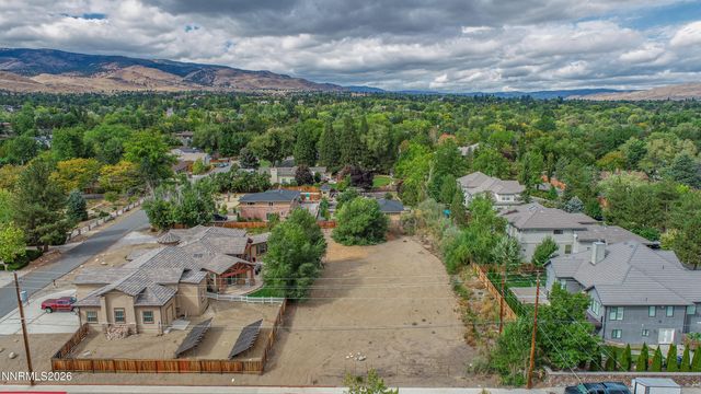 4045 Lakeside Drive, Reno, NV 89509